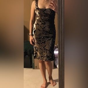 NWT Elegant Bardot Sequin Dress Size 6